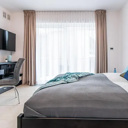 Rent Like - Flamingo White Appartement *